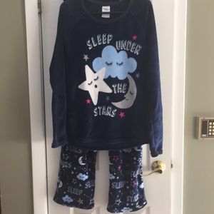 WOMEN’S FLEECE PAJAMA 2PC SET